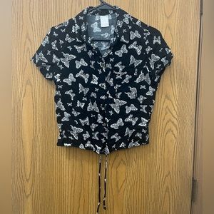 No Boundaries brand. Size Medium.